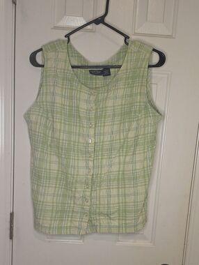 croft & barrow Light Green Plaid Sleeveless Button-Front Top